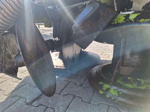 [3342-5272459-12.jpg]