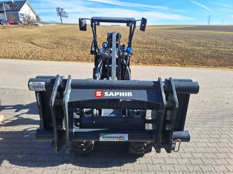 [3342-5274176-12.jpg]