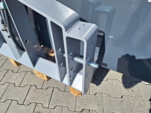[3342-5559681-7.jpg]