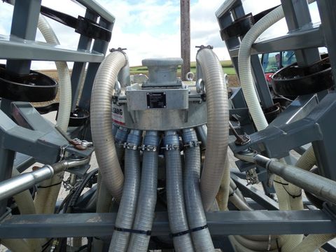 [3342-5581638-13.jpg]