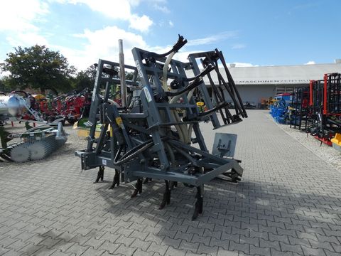 [3342-5581638-6.jpg]