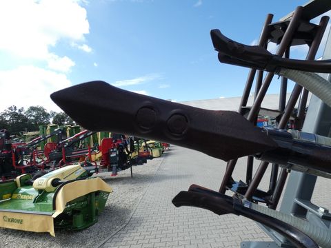 [3342-5581638-8.jpg]