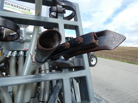 [3342-5581638-9.jpg]