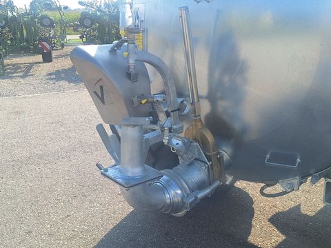 [3342-5661522-17.jpg]