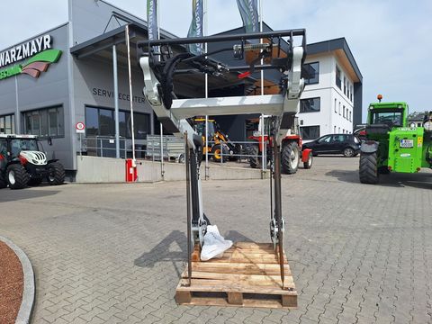 [3342-5704070-15.jpg]