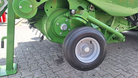 [3342-5781339-10.jpg]