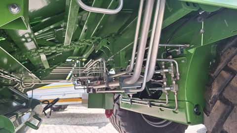 [3342-5781339-13.jpg]