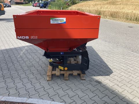 [3342-5805155-3.jpg]