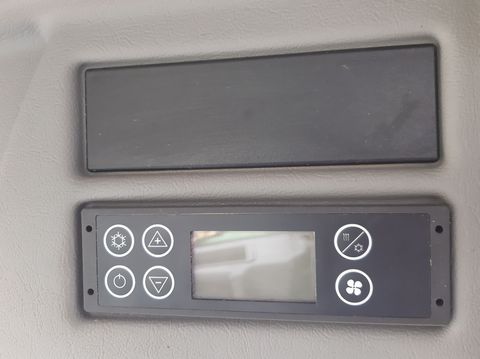 [3342-5993333-27.jpg]
