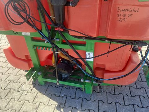 [3342-6069367-9.jpg]