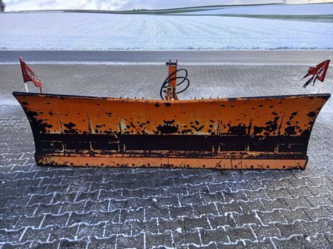 [3342-6239104-4.jpg]