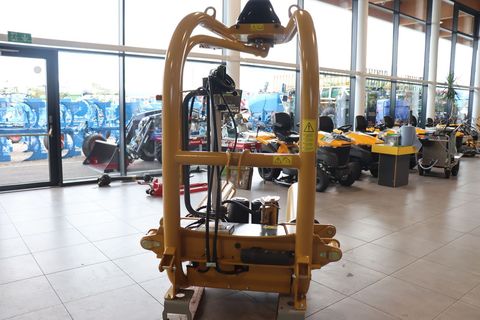 [3342-6256075-7.jpg]