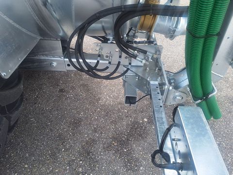 [3342-6278642-7.jpg]