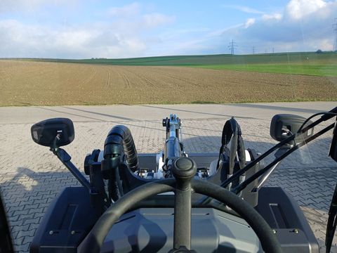 [3342-6285925-14.jpg]