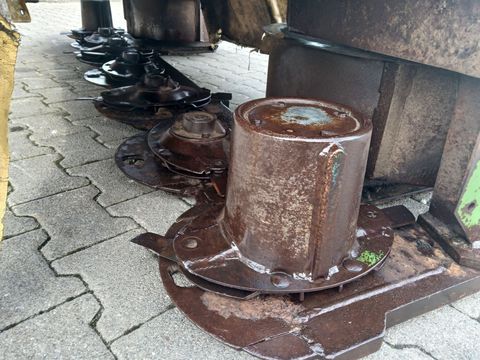 [3342-6293633-8.jpg]