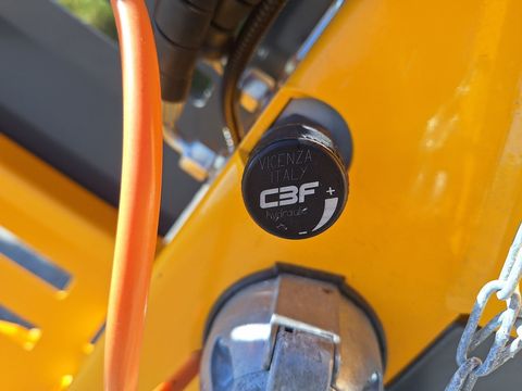 [3342-6315401-12.jpg]