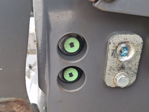 [3342-6325423-8.jpg]