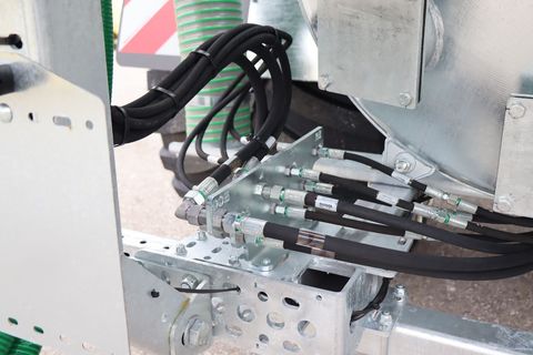 [3342-6333838-14.jpg]