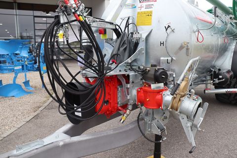 [3342-6333838-4.jpg]