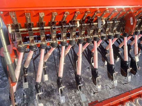 [3342-6525522-8.jpg]