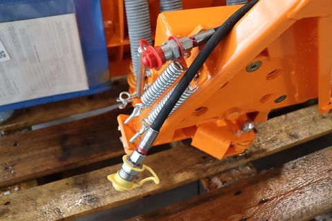 [3342-6535081-6.jpg]