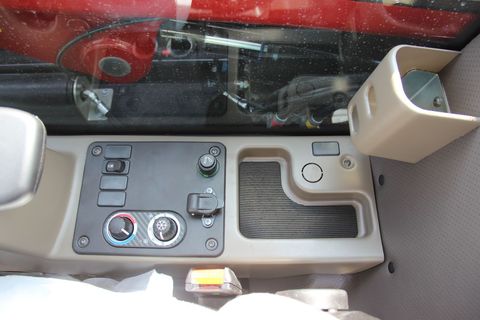 [3342-6545919-10.jpg]