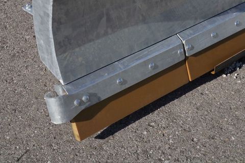 [3342-6601603-11.jpg]