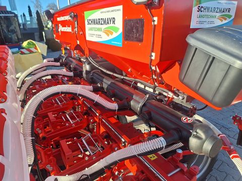 [3342-6649719-15.jpg]