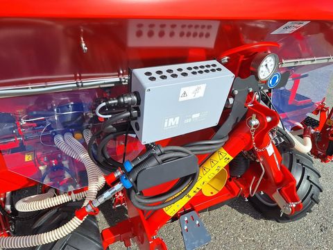 [3342-6649723-6.jpg]