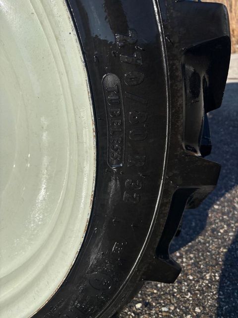 [3342-6750714-3.jpg]