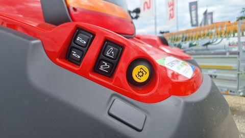 [3342-6780818-11.jpg]