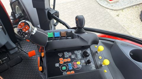 [3342-6780818-18.jpg]