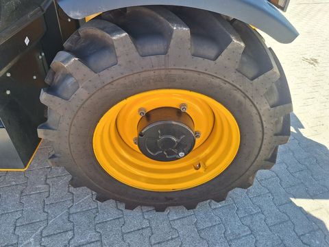 [3342-7098079-12.jpg]
