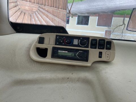 [3358-5524617-14.jpg]