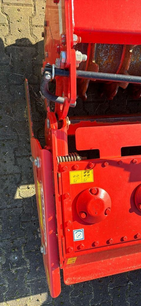 [3372-4739969-11.jpg]