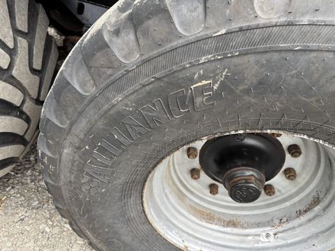 [3372-6891443-6.jpg]