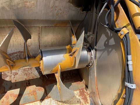 [3379-3158733-3.jpg]