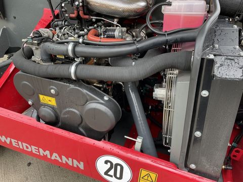 [3379-3222776-10.jpg]