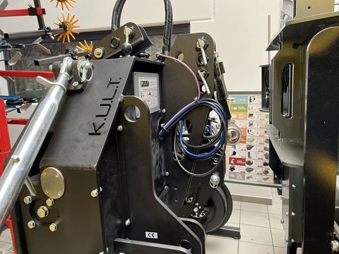 [3379-3282230-7.jpg]