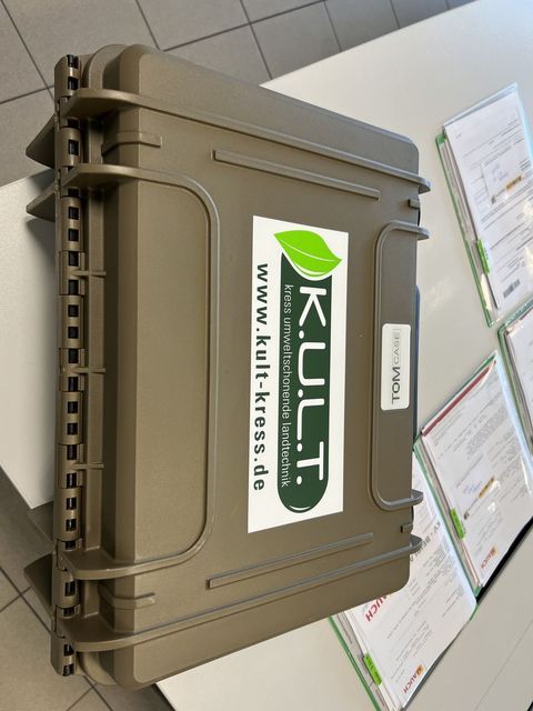 [3379-3282230-8.jpg]