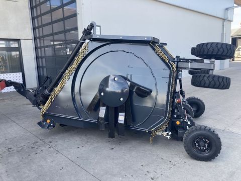 [3379-3477840-11.jpg]