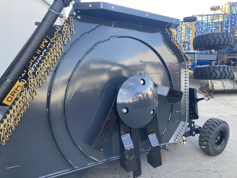 [3379-3477840-15.jpg]