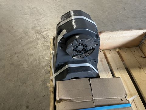 [3379-3945343-4.jpg]