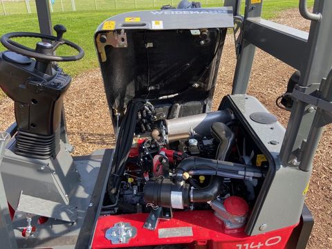 [3379-3984809-8.jpg]