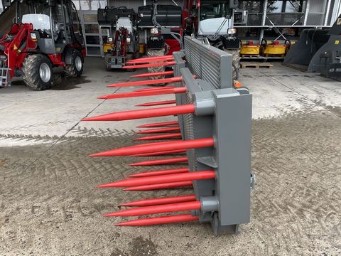 [3379-4203748-12.jpg]