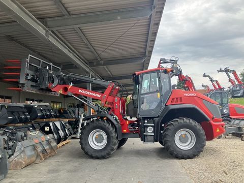 [3379-4203748-19.jpg]