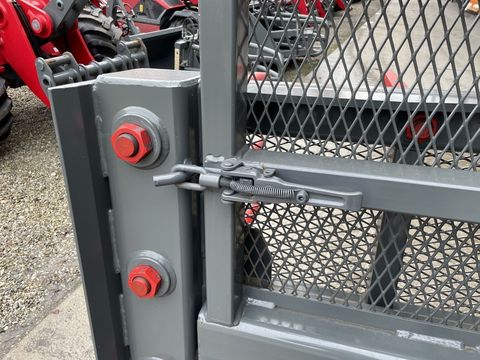 [3379-4203748-4.jpg]