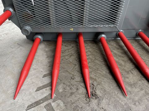 [3379-4203748-6.jpg]