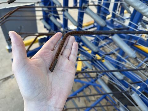 [3379-4309610-8.jpg]