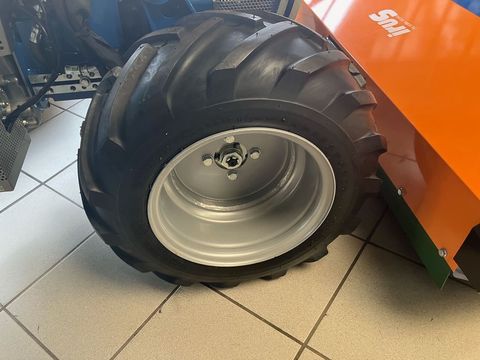 [3379-4336801-5.jpg]